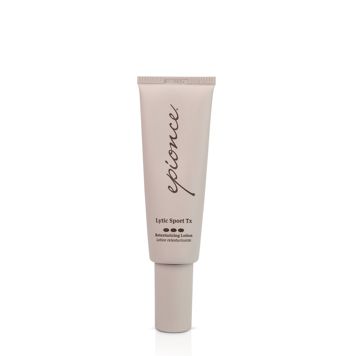 Lytic Sport Tx cleanses pores while smoothing the visible appearance of skin texture and imperfections.